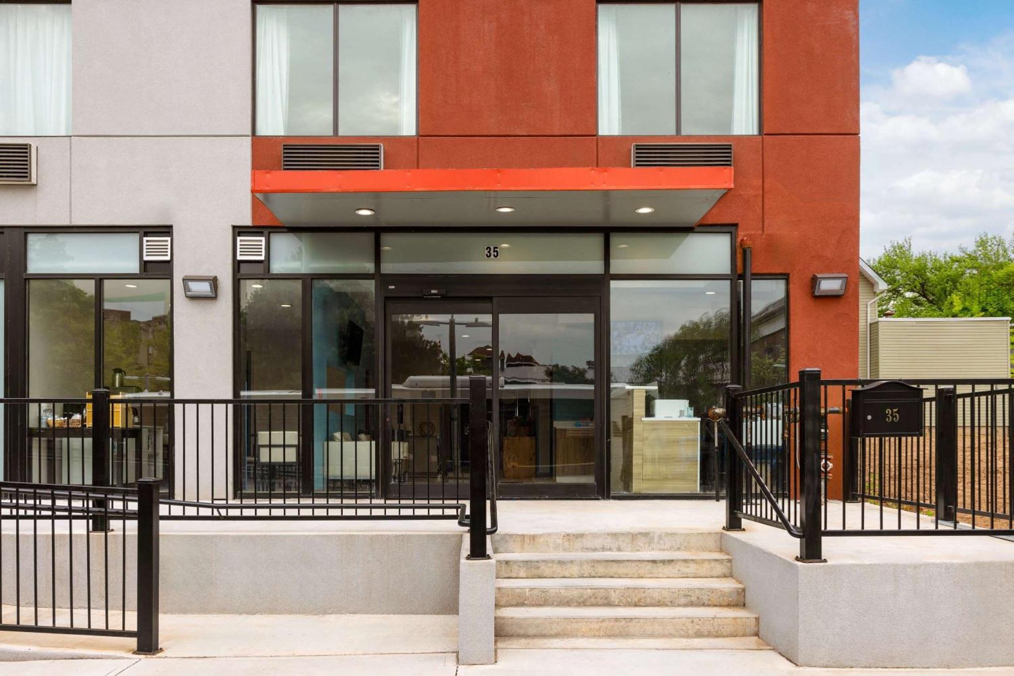 Days Inn By Wyndham Staten Island Nowy Jork Zewnętrze zdjęcie